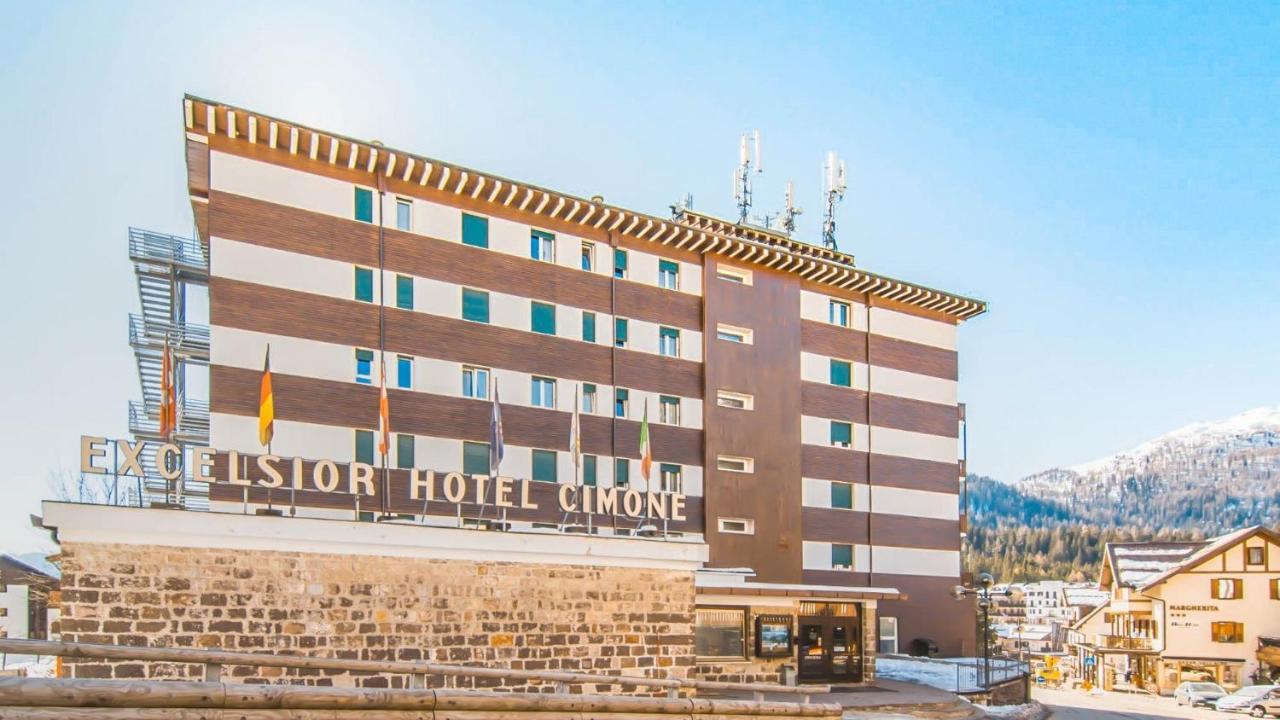 Excelsior Hotel Cimone Lowcost サン・マルティーノ・ディ・カストロッツァ エクステリア 写真