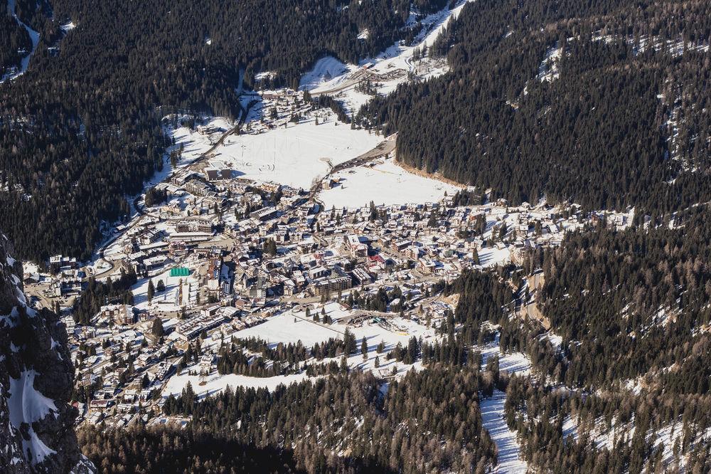 Excelsior Hotel Cimone Lowcost サン・マルティーノ・ディ・カストロッツァ エクステリア 写真
